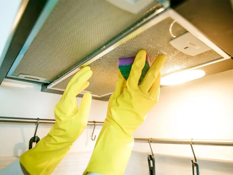 Как отмыть запущенную вытяжку от застарелого жира: пошаговая инструкция