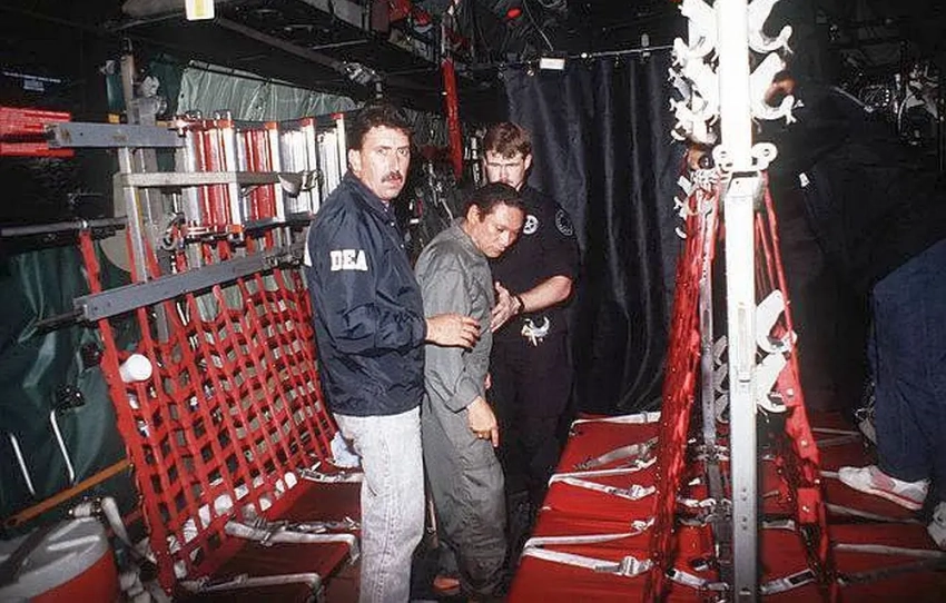 Параллели истории: 36 лет назад США захватили главу Панамы