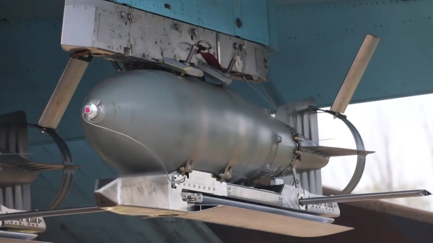 Показано уничтожение тремя ФАБ-500 ПВД противника в Запорожской области