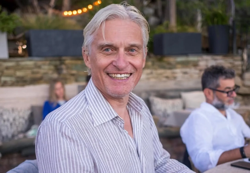 Олег Тиньков* посоветовал россиянам заработать 1 млн евро, чтобы уехать из страны