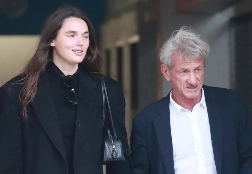 Шон Пенн появился на публике вместе с 30-летней возлюбленной Валерией Ников