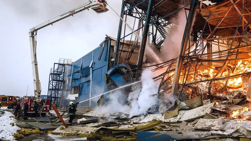 Зеленский: В Харьковской области ВС РФ ударили по складам американской компании