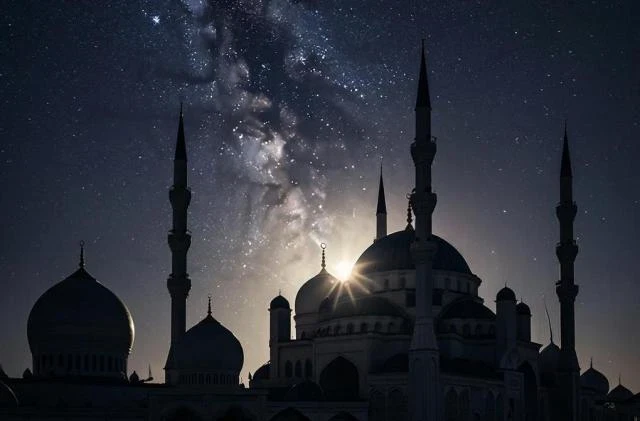 Когда наступает священная ночь Бараат 2026, и как провести ее правильно