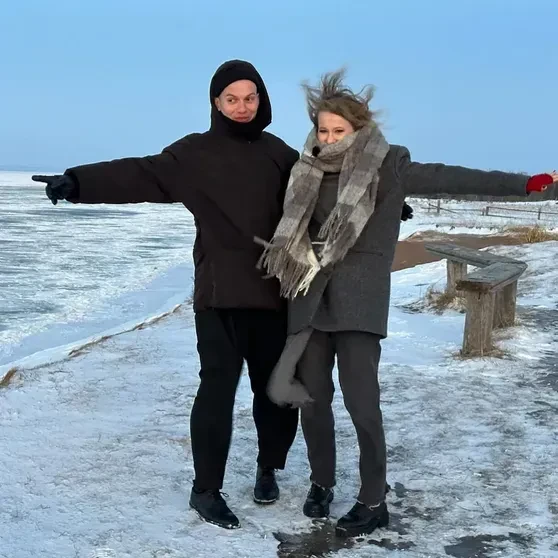 "Сердце не выдержало". Умер солист группы Shortparis Николай Комягин