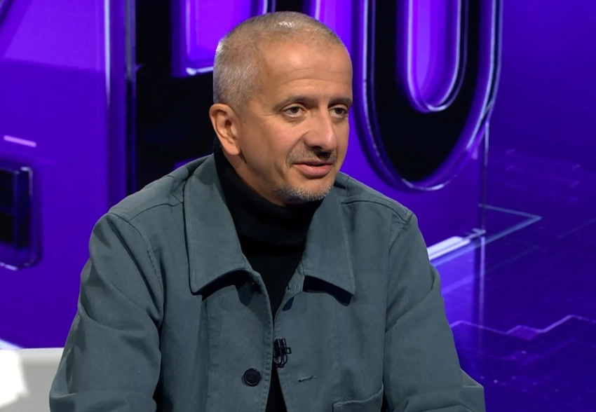 Константин Богомолов подал в отставку с поста и. о. ректора Школы-студии МХАТ на фоне скандала