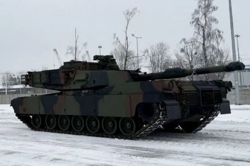 Очередная партия новых танков M1A2 SEP v.3 Abrams пополнила армию Польши