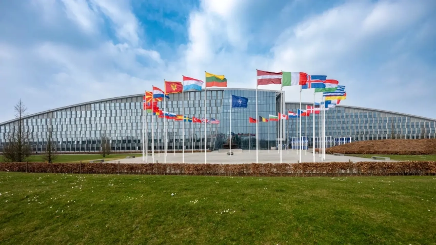 Москва намерена добиваться письменных гарантий нерасширения НАТО на восток