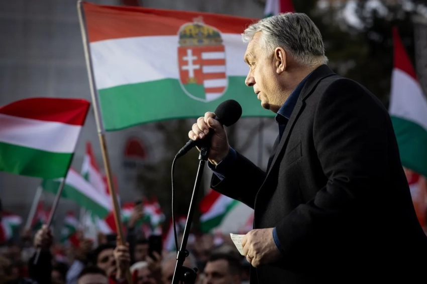 Politico: если Орбан выиграет выборы, Венгрию могут исключить из Евросоюза